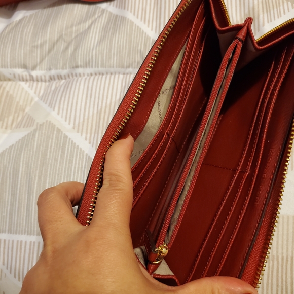 Michael Kors Red Tote Bag and Wallet Set - Picture 3 of 13